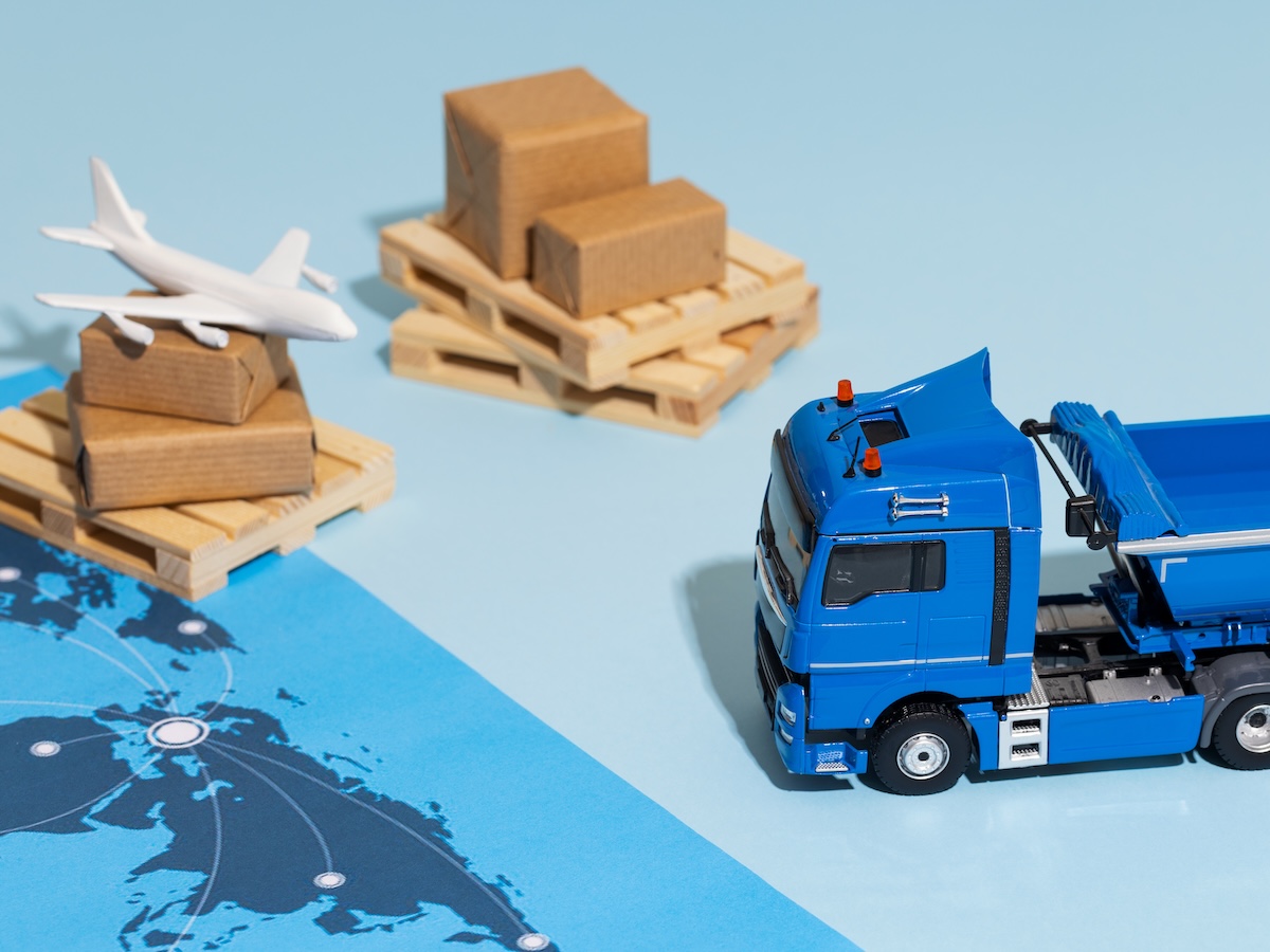 Miniature simboliche della logistica spedizioni e trasporti